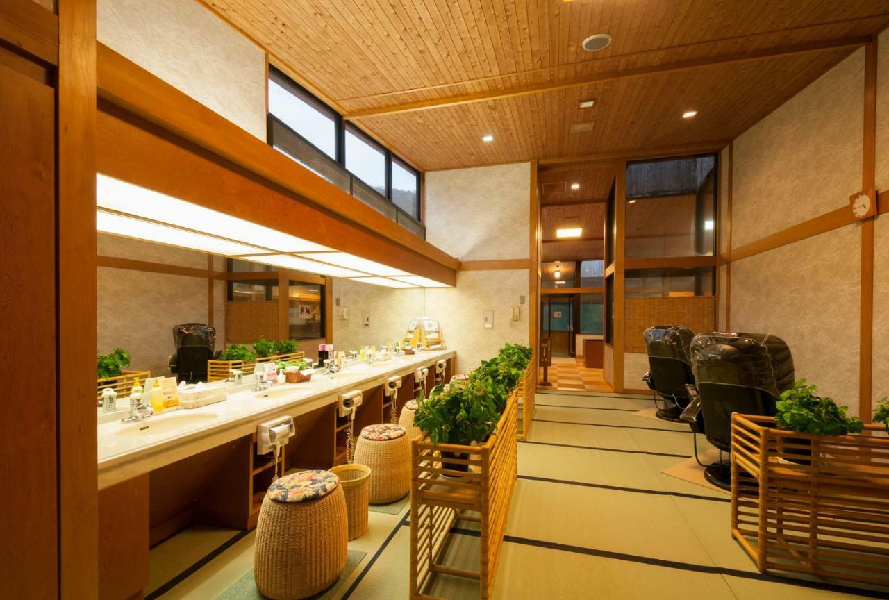 Okada Ryokan Warakutei Τακαγιάμα Εξωτερικό φωτογραφία